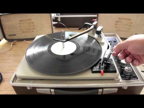 DEMO TEST PORTABLE RECORD PLAYER SINGER Model HE-911