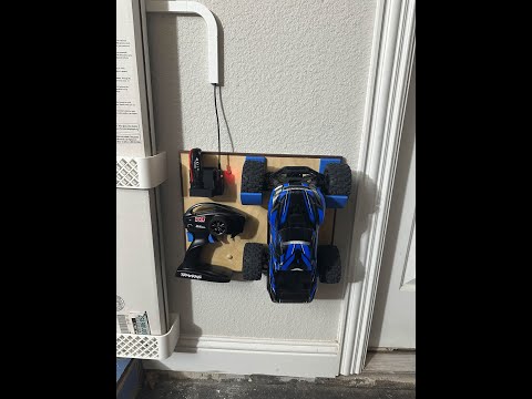 Starging Station for a Traxxas Mini Maxx: Storage and Charging!