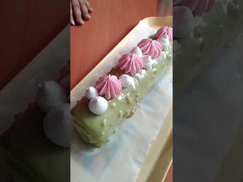 GLAZED Swiss roll! #strawberrycake #pistachio #swissroll #satisfying #cake #cakedecorating #shorts