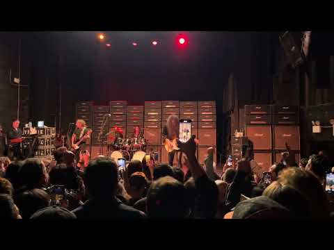 Yngwie Malmsteen -Smoke on the water fragment . Live in NYC 18-Nov-2024