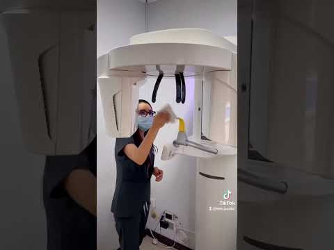CT Scan Creates a 3D Image of the Skull