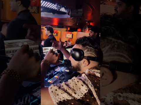 Dj Shuts It Down With An Ecstatic Crowd Inside #AriiusWindsor #dj #nightclubs #windsor #party #lit