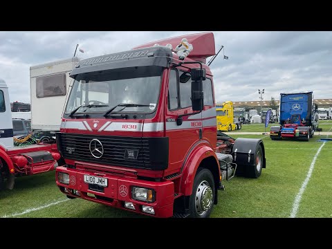 Mercedes SK 1838 V8 Engine oil and filter change
