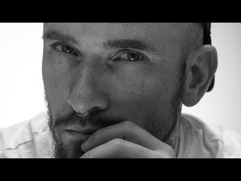 Lighting studio portraits with @ARRIChannel  #portraitphotography #portraitlighting