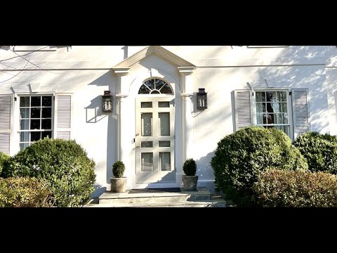 Beyond the Curb Home Tour: Caroline Willis
