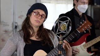 LIVE at NLK STUDIO: THE LATEST NOISE presents JULIA KIRK