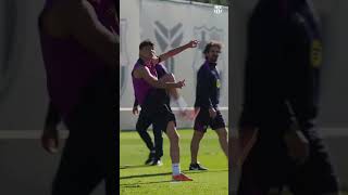 No-look goal. Pedri style 😎 #fcbarcelona #shorts #pedri