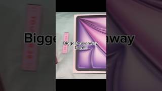 Biggest giveaway everrrr!!! Check the comments!! 🤗❤️🌷 #girlcode #giveaway #ipad