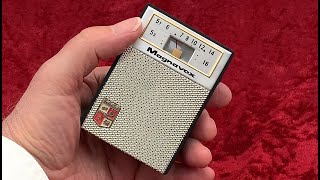 Vintage Transistor Radio: Magnavox Weekender (1961) | Mid-Century Modern Design & Pop Culture Fads