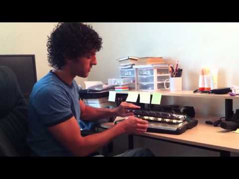 Monolithic laptop to tablet conversion monitor
