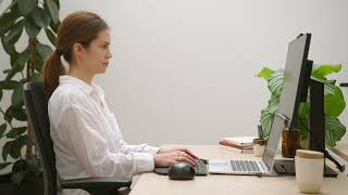 How to Set Up an Ergonomic Workstation