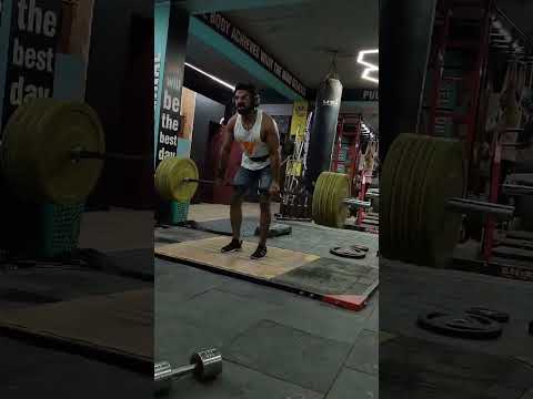 GUESS THE WEIGHT BABY 💪 #backworkoutathomenoequipment #shorts