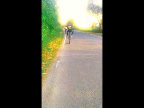 bus bande mein dam hona chahie#song #trending #viral #shorts #youtubeshort #comedy #mtb #cycle