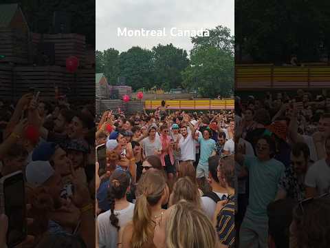 "Moshpit" Montreal Music Festival 🇨🇦