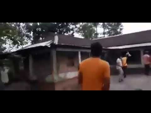 যুক্তরাজ্য বিএনপি'র সভাপতি এমএ মালেকের গ্রামের বাড়িতে হামলা চালিয়েছে আ.লীগ-ছা.লীগ।