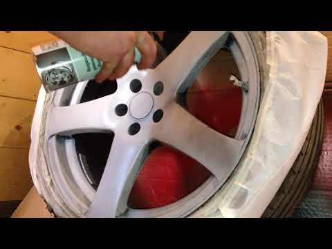SPRAY PAINTING A CAR RIM!
