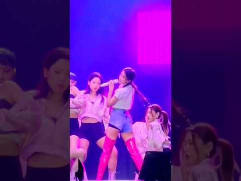 Mina heating up the stadium 🔥 #twice #twicetour #twicemina #jyp #jypentertainment #kpop