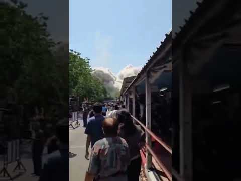 Watch this building collapse in the Myanmar & Bangkok earthquake