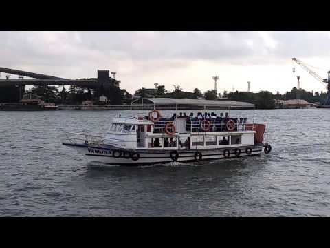 Boating in cochin marine drive