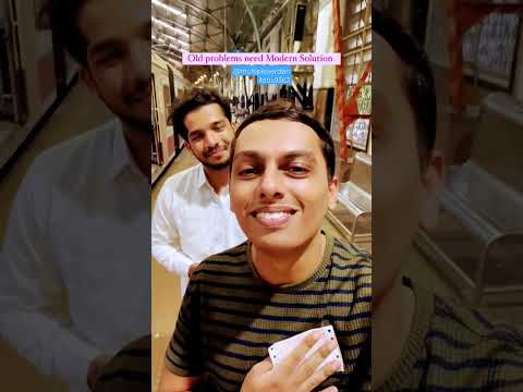 Local talent 😎.#reels #localtrain #train #mumbai #mumbaikar #comedy #funny #shorts #shortvideo