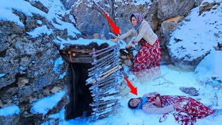 "Farideh's Fall in the Heart of the Snow; Traces of Wild Animals in the Mountains"