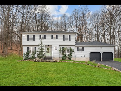 4 Ekes Ct, Vernon NJ 07461