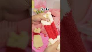 Winnie the pooh socks: vibrant vibes! #vibrantliving #cutestuff #fashionmatch