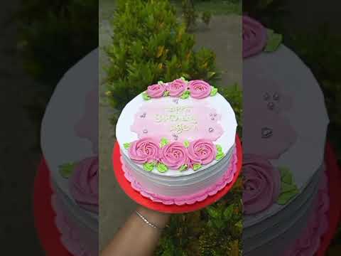 😍🤩#beautiful #cake #howtomakecakecreamathome #cakedecorating #birthdaycake #cakedesign