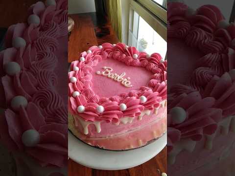 Barbie Pink lemonade cake! #pink #barbie #cakedecorating #cake #aesthetic #satisfying #shorts #pinky