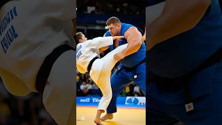 "Giant vs Girl in Judo Fight! 💥 Match Gone Crazy 🔥😱 | Unbelievable Strength #Shorts"