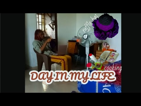 DAILY VLOG ; crocheting a ruffle hat , cooking  .......