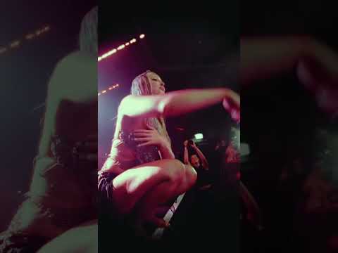 Next stop Sydney! ♥️ meeting the lot of you in person has been my fav part 😭 #tour #livemusic