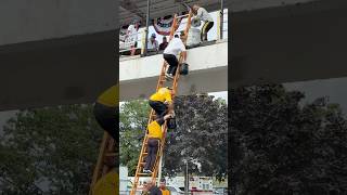 🔥Dumping Buckets🔥 #extreme #teamwork #youtubehighfive @youtubecreators