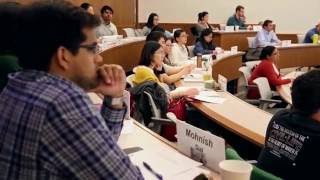 Olin’s Master of Finance: Flexible Curriculum, World-Class Faculty