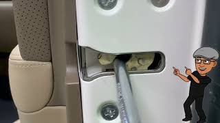 Problem Solver Series - Launch Tech USA X431 FIX & Scan Tool on an Acura RL with a drained battery