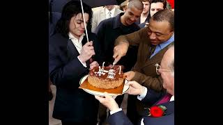 Michael Jackson #kingofpop #mj #moonwalk #thriller #billiejean #smoothcriminal #poplegend #mjforever