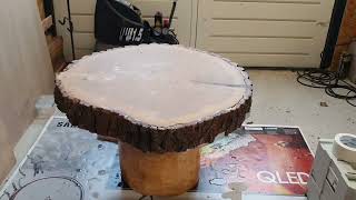How to make table out of tree trunk. smooth and tight with epoxy part 2/2