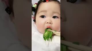 Baby Girl!!!Bayi Lagi Makan Sayur#shorts#babygirl#trending#reels#