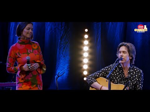 Per Gessle & Petra Marklund - Listen To Your Heart (Mix Megapols Guldscen - Nallekonserten 2021)