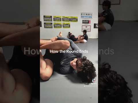 How does the Round Start and End for you Guys? #bjj #nogi #mma #grappling #jiujitsu #submission #ufc
