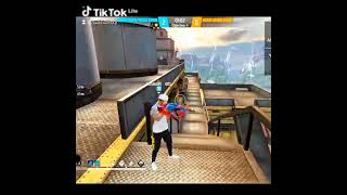 1 vs 4 clutch #freefire #freefireconta #impossible