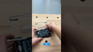 De 32-delige #makita D-65084 schroefbitset in compacte opbergbox👍🏻 #bitset #makitatools #impactbit