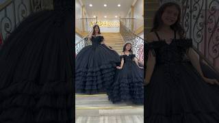 Sister Duo in our fave #BlackDress 🖤 #moda2000 #quince #quinceañera #minime #littlesister