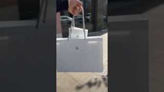Come with me to get a new MacBook Pro M3 #macbookpro #macbookprom3 #MacBook #apple #trendingshorts