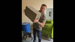 Lightweight concrete with low density