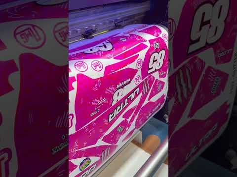 Turn heads with this bold pink dirt bike graphic kit! #motocross  #dirtbikelife #omegamotographics
