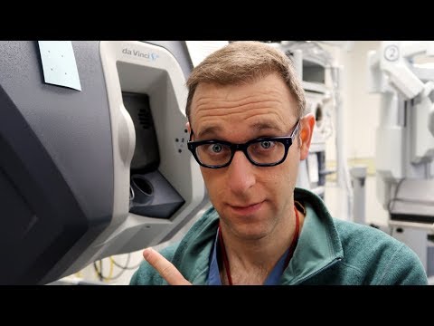 Using the robot surgery simulator!