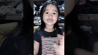 Experiencing my first baby tooth fall out