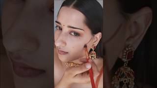 I love wearing bindi #makeuptutorial  #makeuptherapy  #makeuptutorialforbeginners