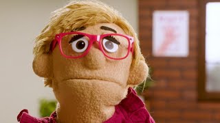 Passing Notes | Awkward Puppets